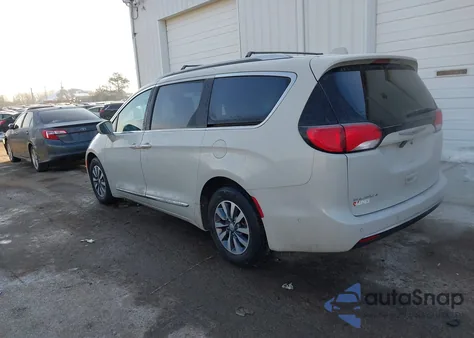 2020 Chrysler Pacifica Touring L Plus z USA, uszkodzony, nr VIN 2C4RC1EG5LR158631